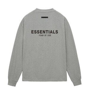 ESSENTIALS Double row of silicone lettering T-shirt on the back